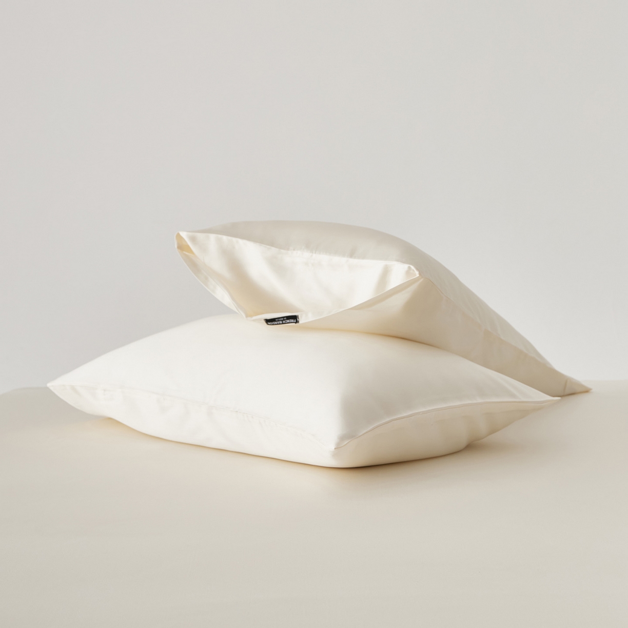 91家纺网 家纺一手货源 找家纺 EH家居 2026春夏新款简约纯色天丝单品枕套（AA版）（床单床笠同款） 珍珠米白