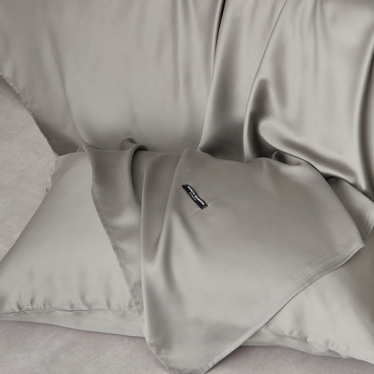 91家纺网 家纺一手货源 找家纺 EH家居 2026春夏新款简约纯色天丝单品床单 破晓深灰