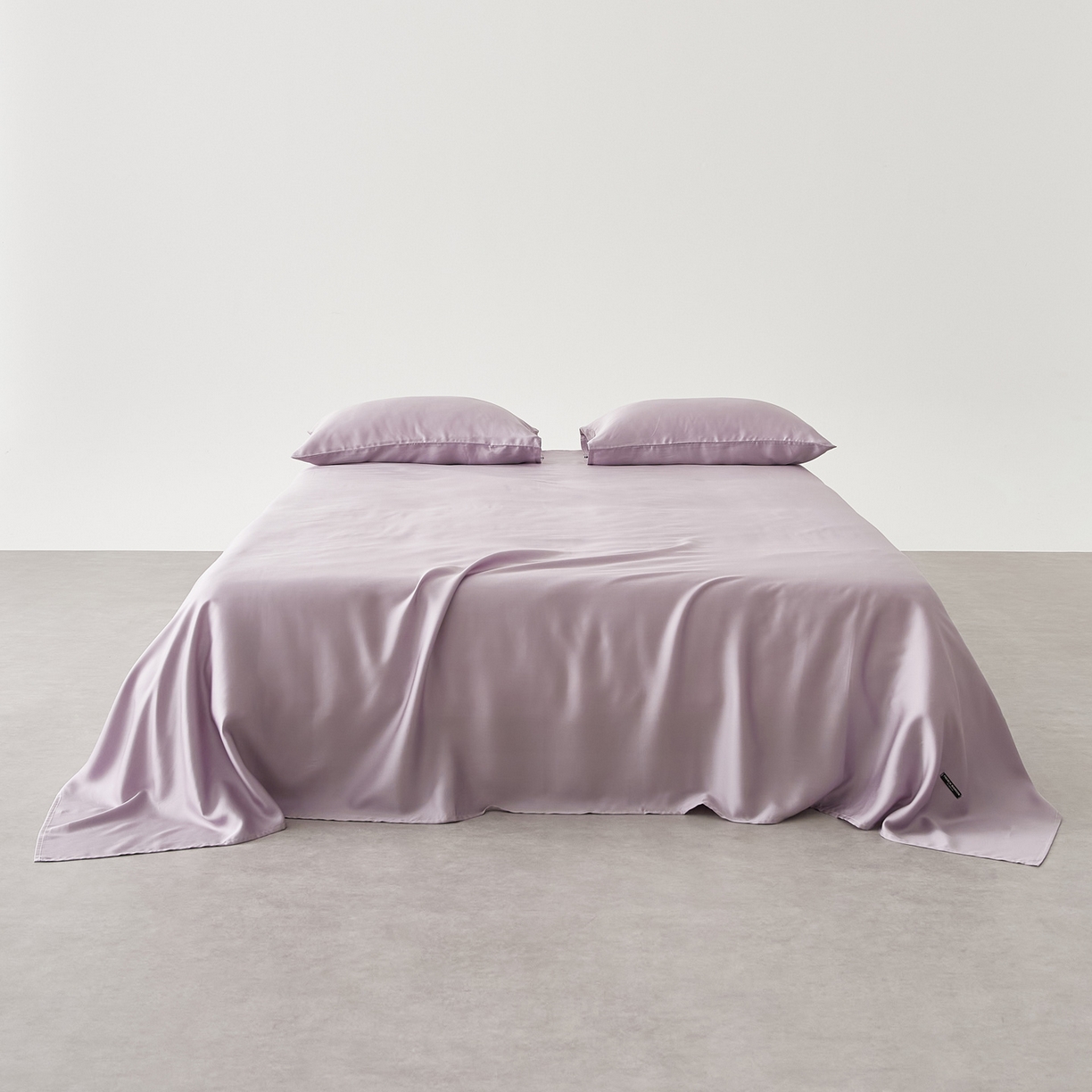 91家纺网 家纺一手货源 找家纺 EH家居 2026春夏新款简约纯色天丝单品床单 柔紫色