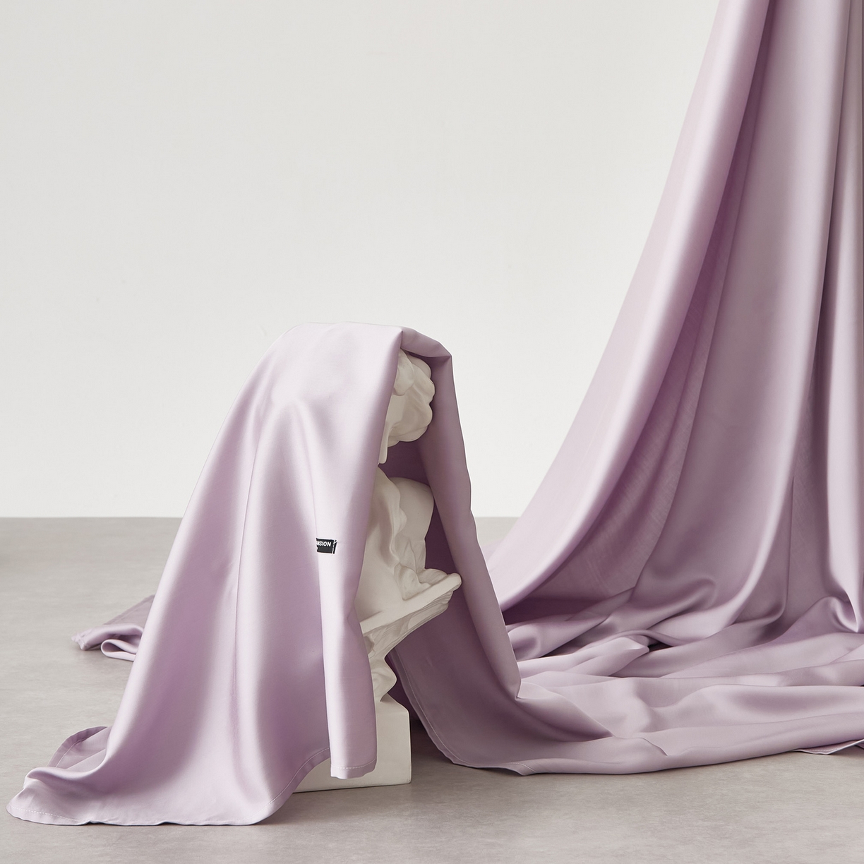 91家纺网 家纺一手货源 找家纺 EH家居 2026春夏新款简约纯色天丝单品床单 柔紫色