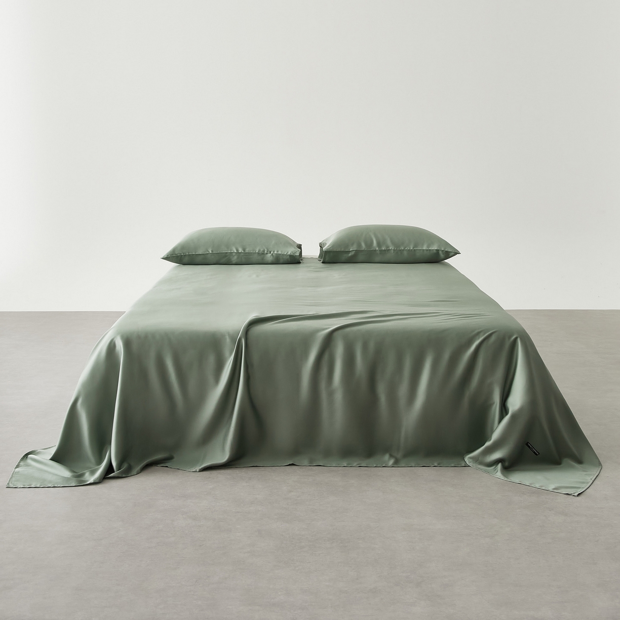 91家纺网 家纺一手货源 找家纺 EH家居 2026春夏新款简约纯色天丝单品床单 松香绿