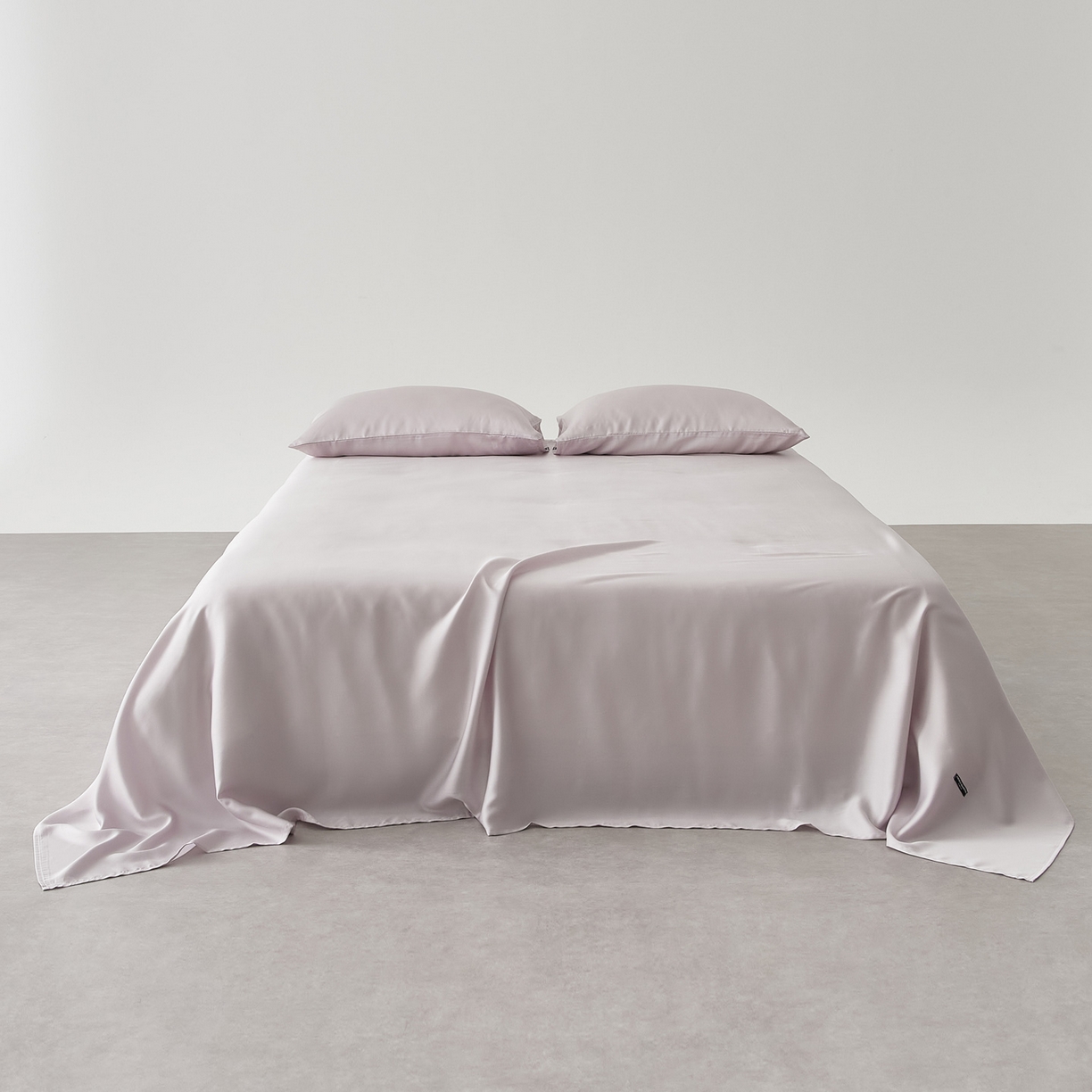 91家纺网 家纺一手货源 找家纺 EH家居 2026春夏新款简约纯色天丝单品床单 月见粉