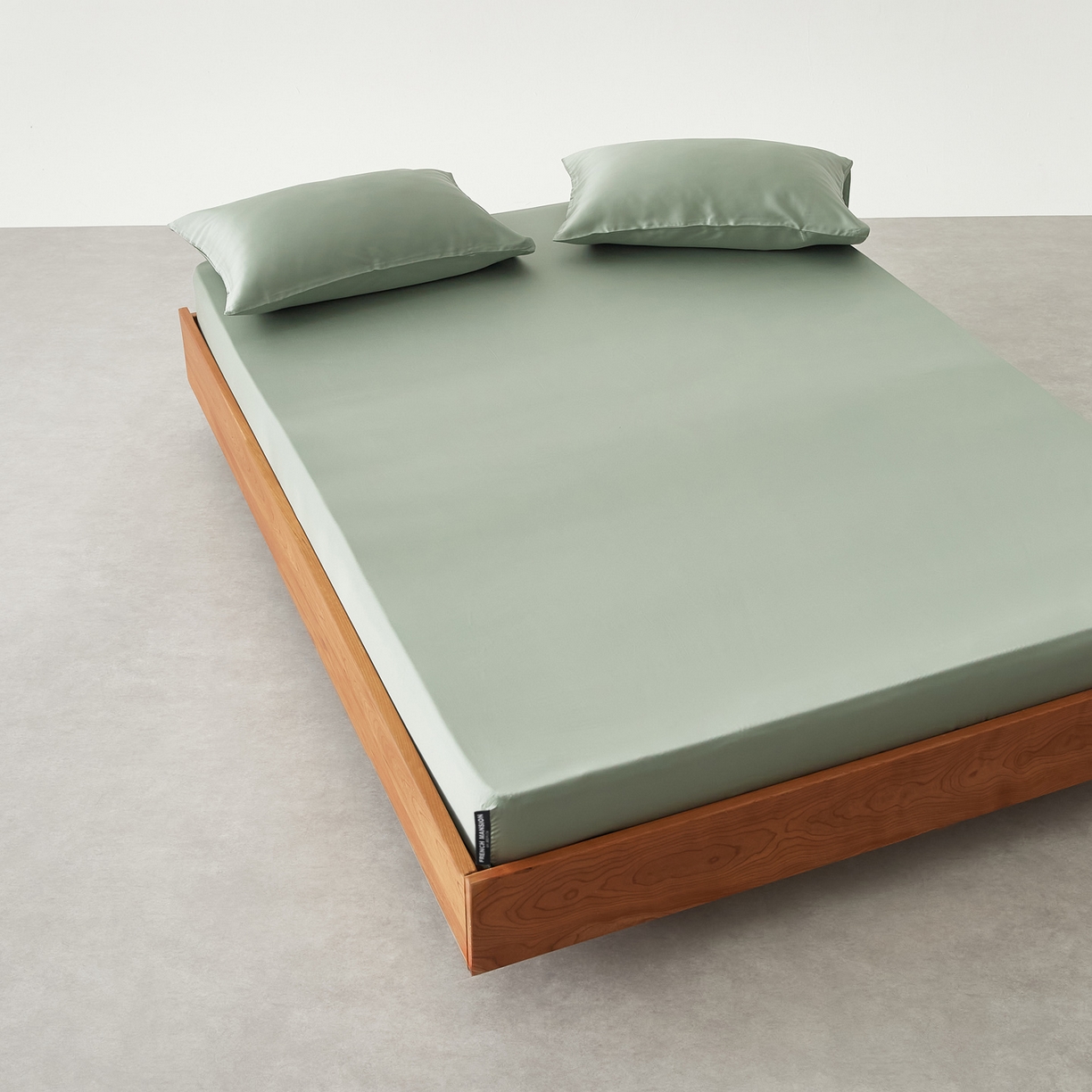 91家纺网 家纺一手货源 找家纺 EH家居 2026春夏新款简约纯色天丝单品床笠 松香绿