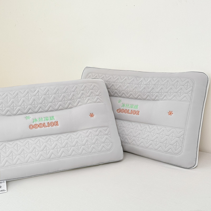 91家纺网 家纺一手货源 找家纺 浩宇家纺 2026新款冰丝凉感枕头枕芯刺绣护颈枕成人家用舒适定型款6308 灰色