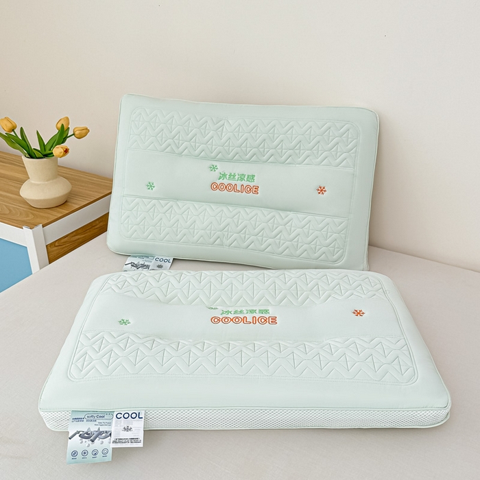 91家纺网 家纺一手货源 找家纺 浩宇家纺 2026新款冰丝凉感枕头枕芯刺绣护颈枕成人家用舒适定型款6308 绿色