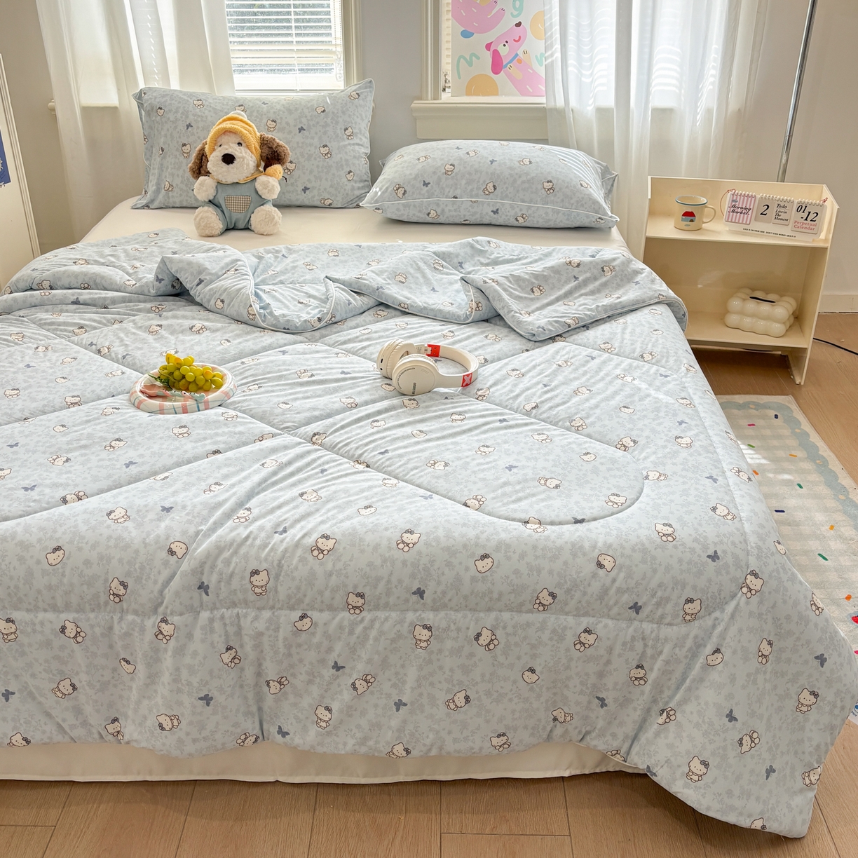 91家纺网 家纺一手货源 找家纺 益多眠 【同款超低价】2026新款锦氨夏凉被凉感丝夏被空调被单人夏被自带凉感冰丝夏被【四周踩棉】 奶蓝小猫