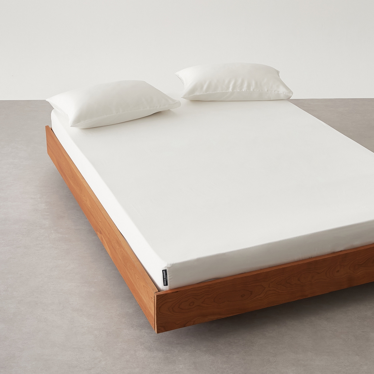 EH家居 2026春夏新款简约纯色天丝单品床笠 贵族白