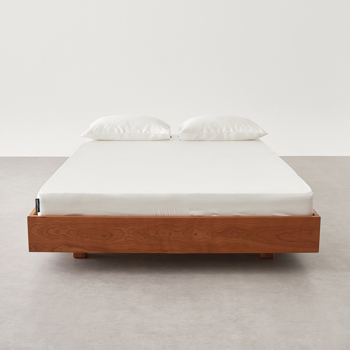 91家纺网 家纺一手货源 找家纺 EH家居 2026春夏新款简约纯色天丝单品床笠 贵族白