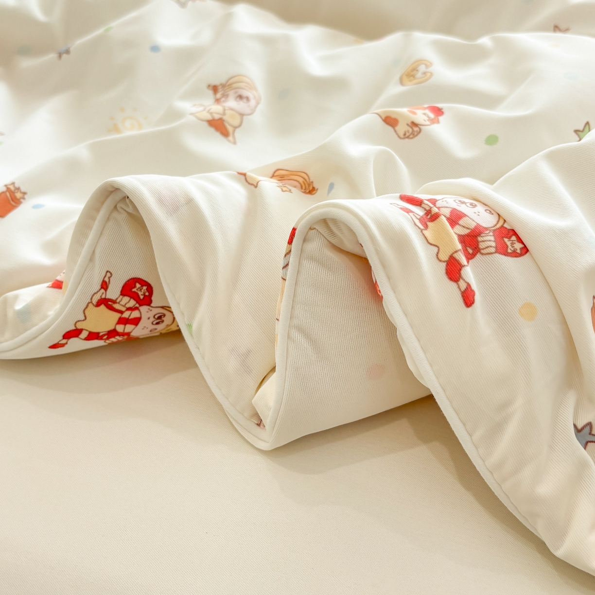 91家纺网 家纺一手货源 找家纺 益多眠 【同款超低价】2026新款锦氨夏凉被凉感丝夏被空调被单人夏被自带凉感冰丝夏被【四周踩棉】 星星人