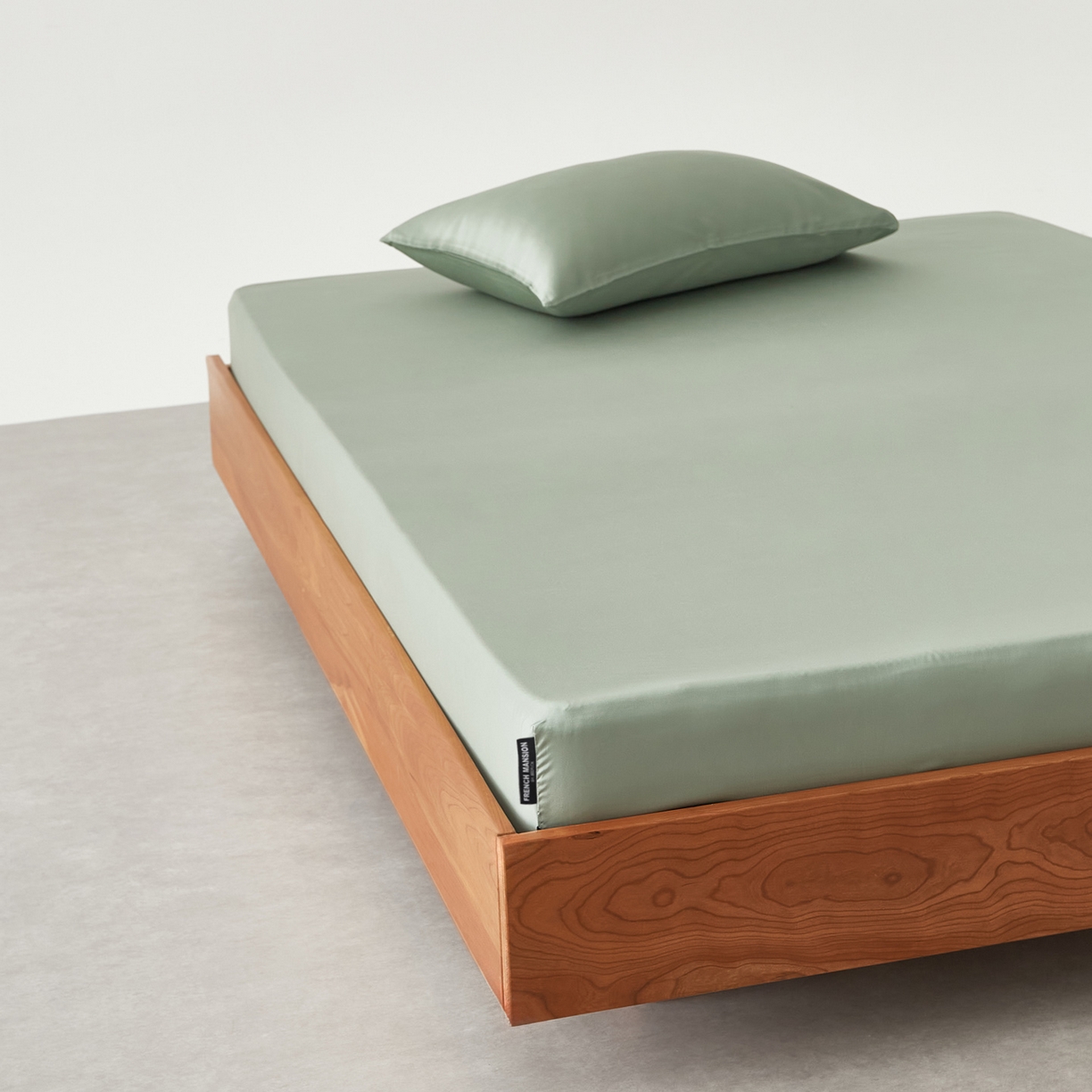 91家纺网 家纺一手货源 找家纺 EH家居 2026春夏新款简约纯色天丝单品床笠 松香绿