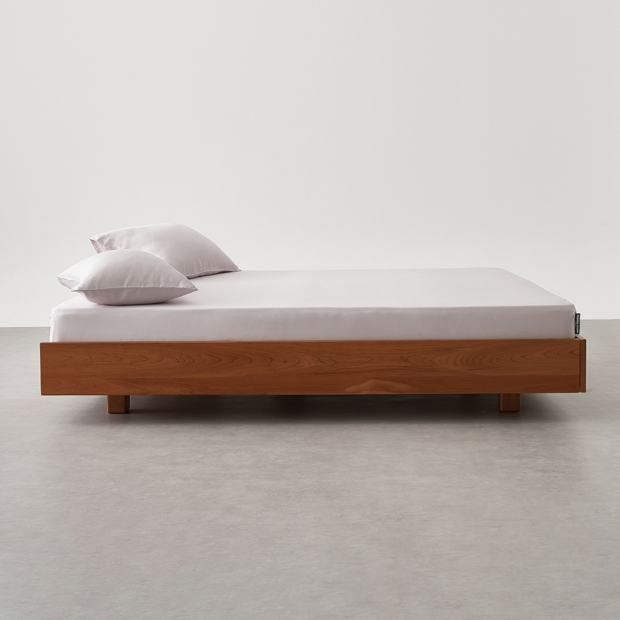 91家纺网 家纺一手货源 找家纺 EH家居 2026春夏新款简约纯色天丝单品床笠 月见粉