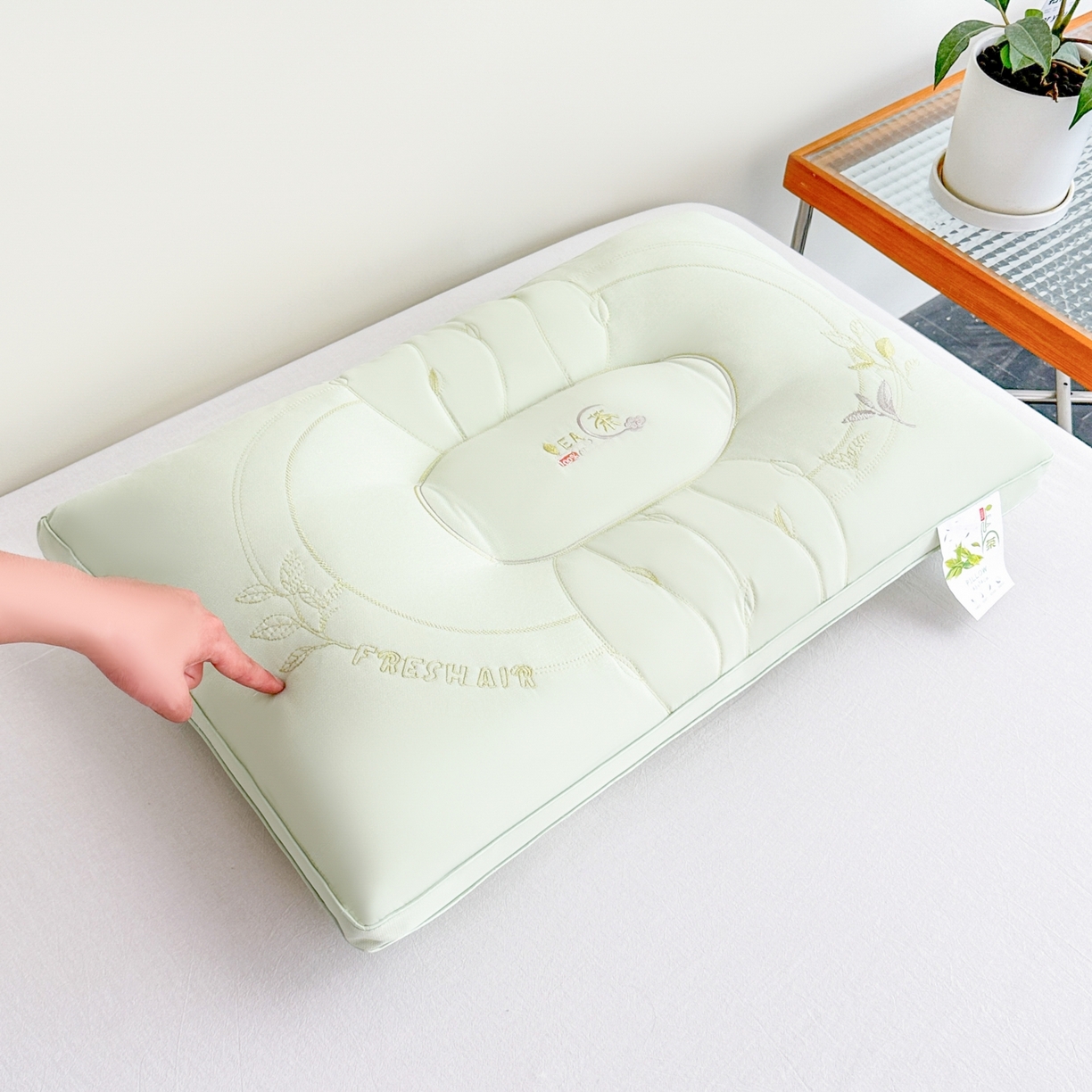 91家纺网 家纺一手货源 找家纺 浩宇家纺 2026新款刺绣高档单人枕头枕芯亲肤透气成人家用舒适定型款6311 青柠绿