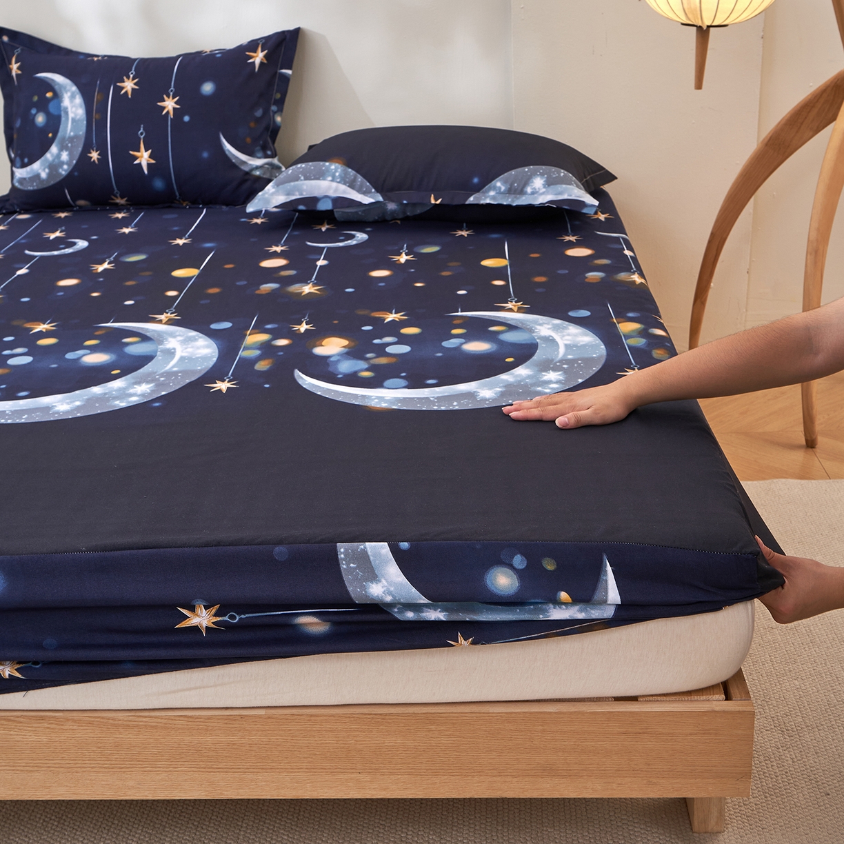 91家纺网 家纺一手货源 找家纺 馨乐家纺 2026新款亲肤舒适印花单床笠 夜曲