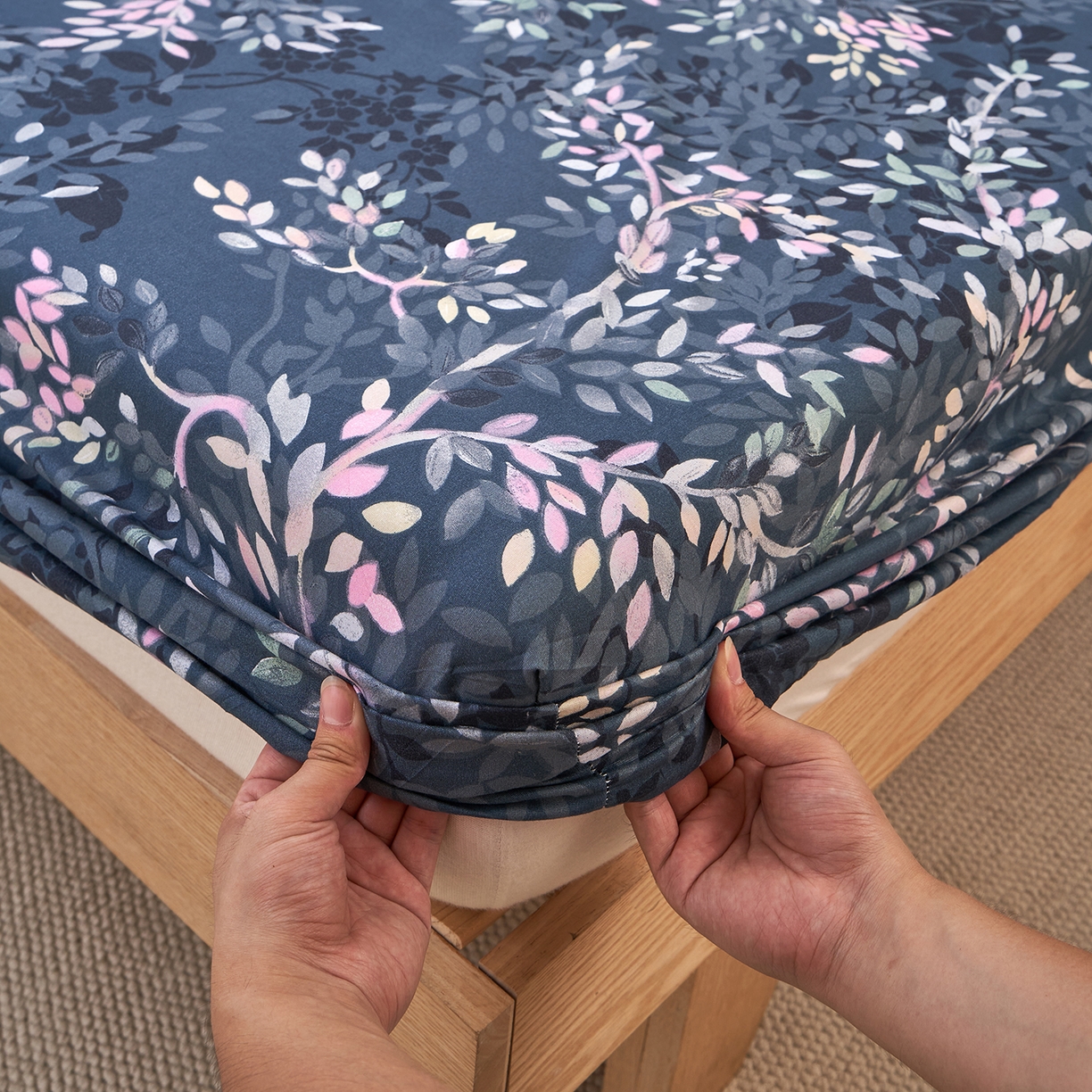 91家纺网 家纺一手货源 找家纺 馨乐家纺 2026新款亲肤舒适印花单床笠 海棠