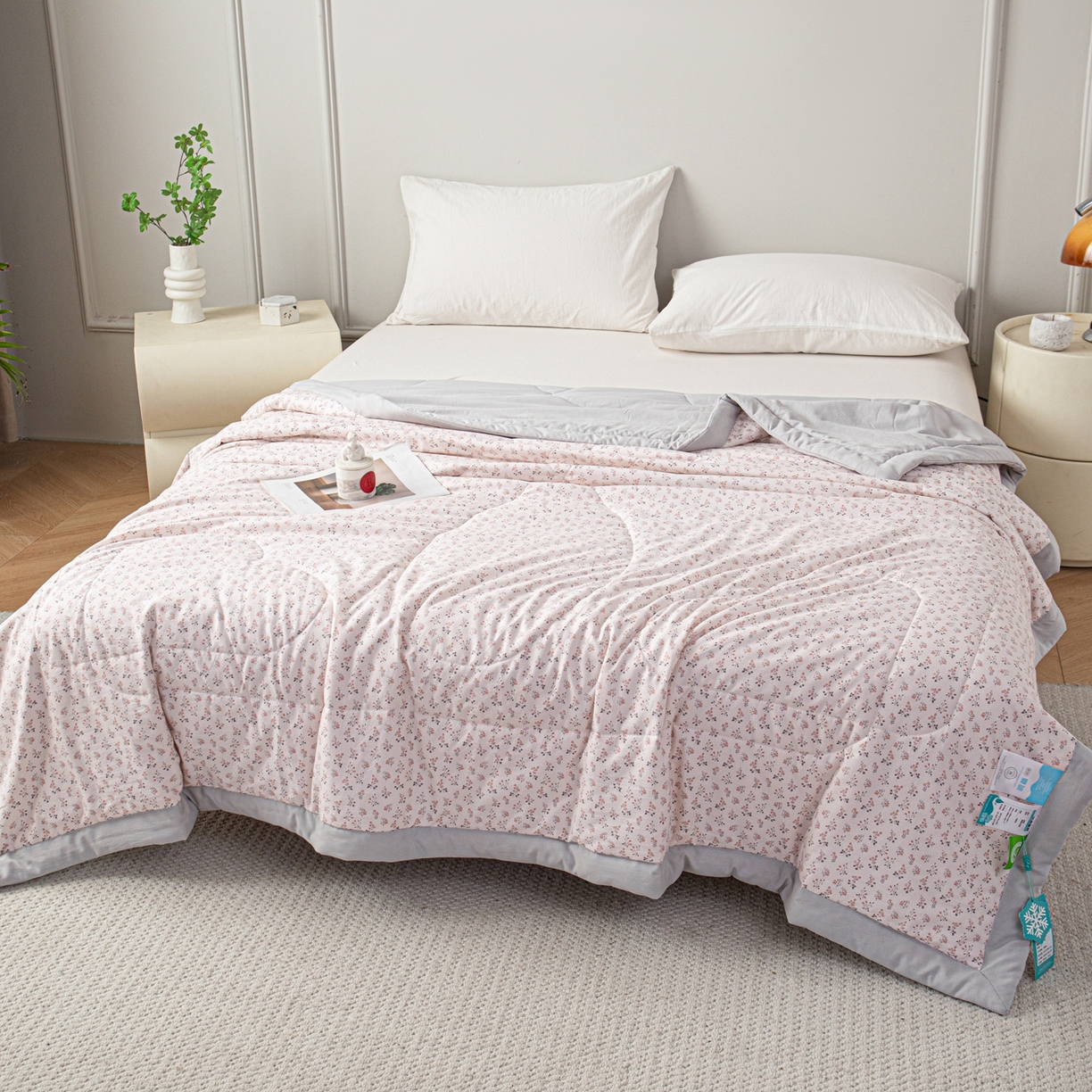 91家纺网 家纺一手货源 找家纺 亿莱鑫 2026新款时尚优棉夏被夏凉被空调被 花间令