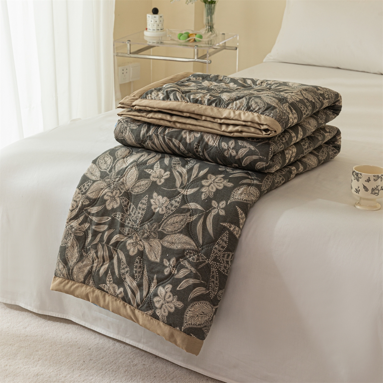 91家纺网 家纺一手货源 找家纺  梵心家纺 2026新款磨毛印花水洗棉夏被夏凉被空调被TEMU跨境爆款被子 墨叶