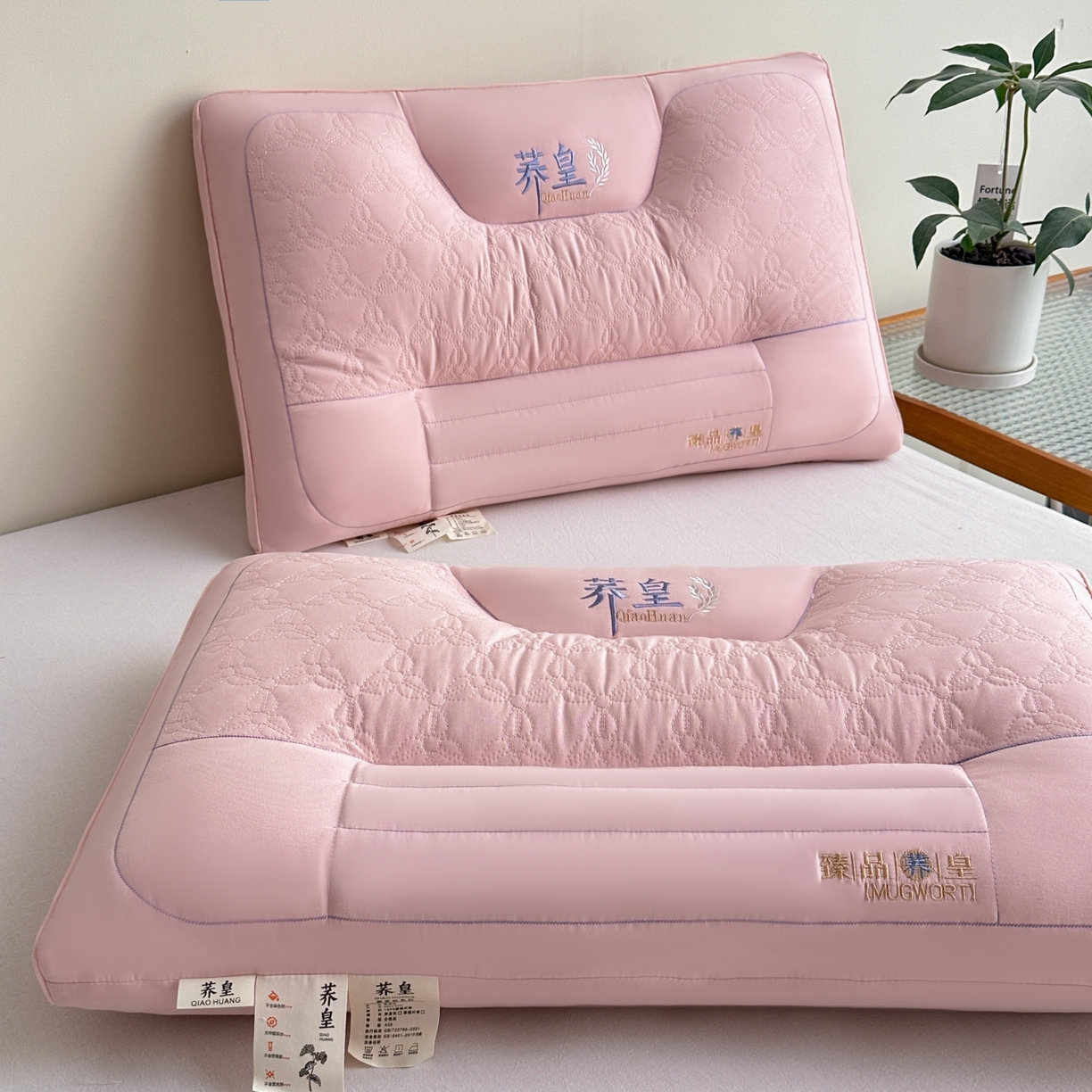91家纺网 家纺一手货源 找家纺 浩宇家纺 2026新款亲肤荞皇枕头枕芯成人家用舒适定型护颈款6314 粉色