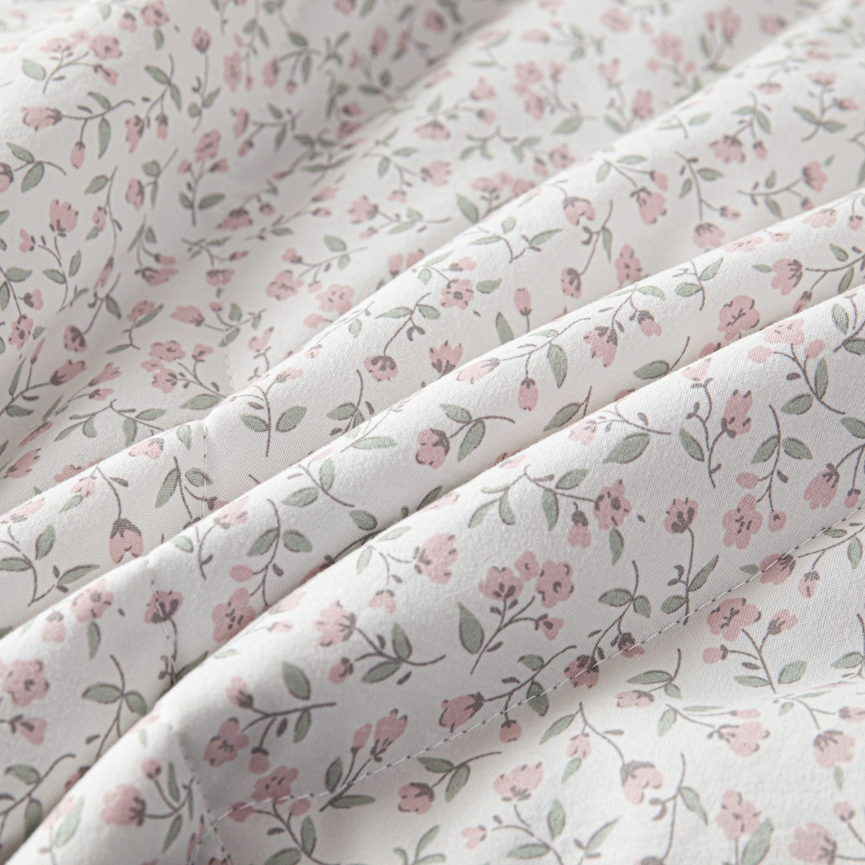 91家纺网 家纺一手货源 找家纺 亿莱鑫 2026新款时尚优棉夏被夏凉被空调被 镜花眠