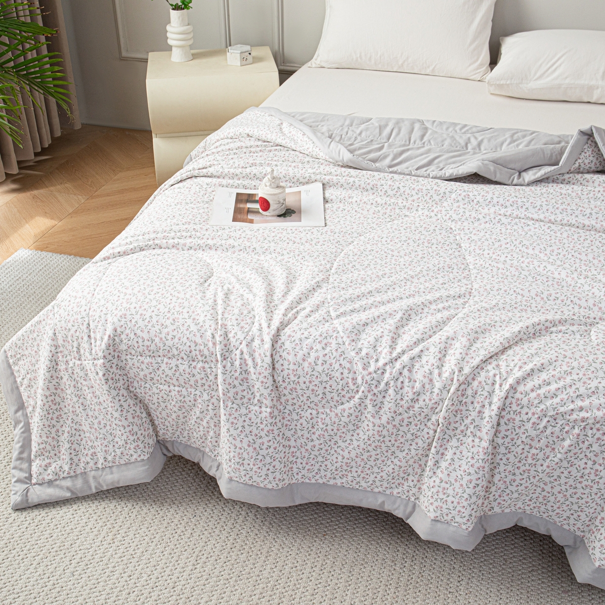 91家纺网 家纺一手货源 找家纺 亿莱鑫 2026新款时尚优棉夏被夏凉被空调被 镜花眠