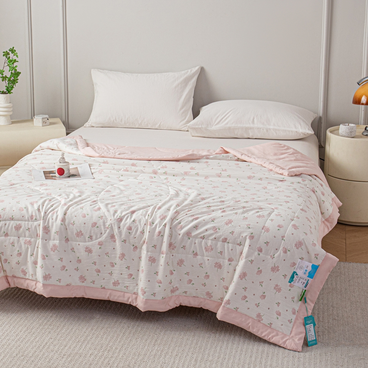 91家纺网 家纺一手货源 找家纺 亿莱鑫 2026新款时尚优棉夏被夏凉被空调被 浪漫花语