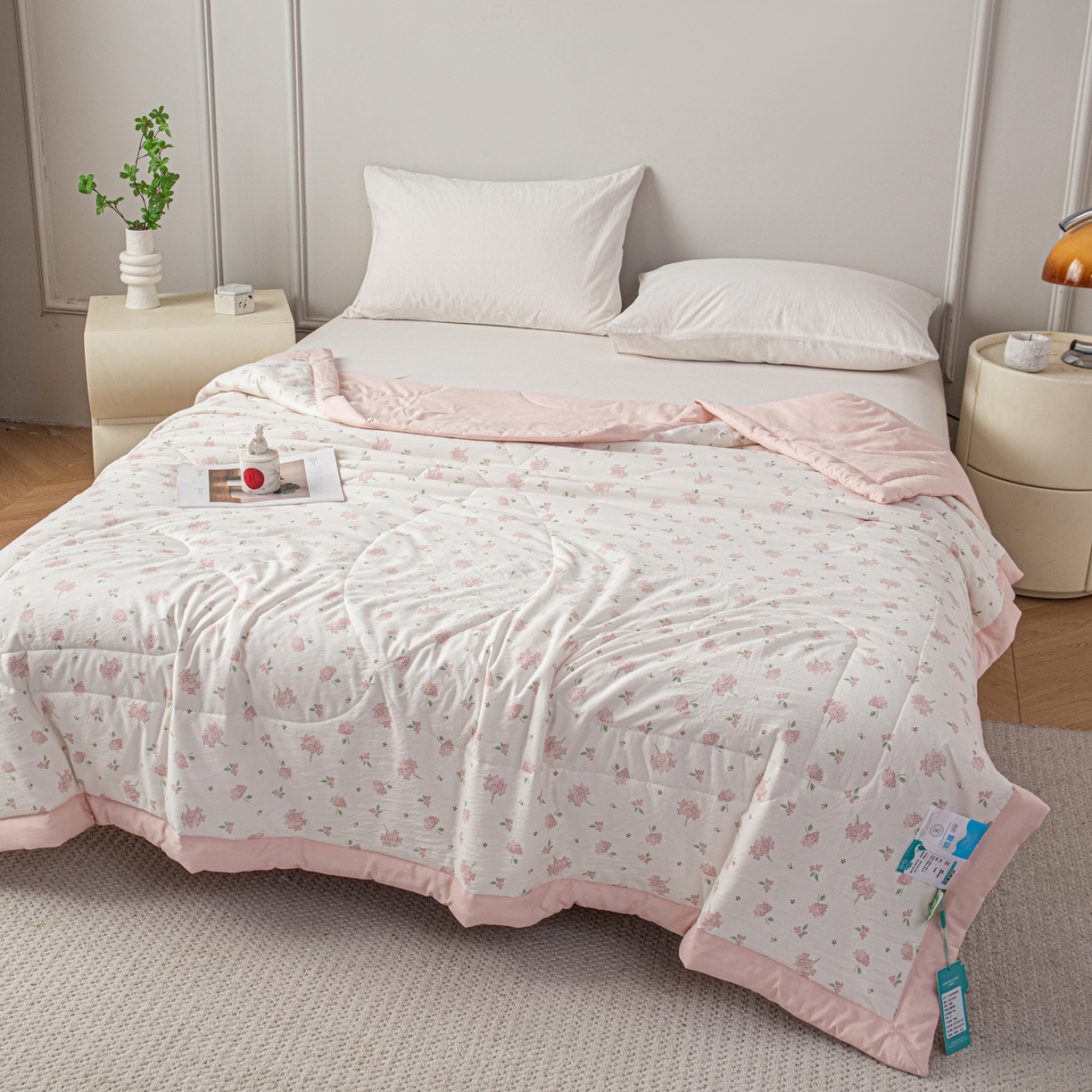 91家纺网 家纺一手货源 找家纺 亿莱鑫 2026新款时尚优棉夏被夏凉被空调被 浪漫花语