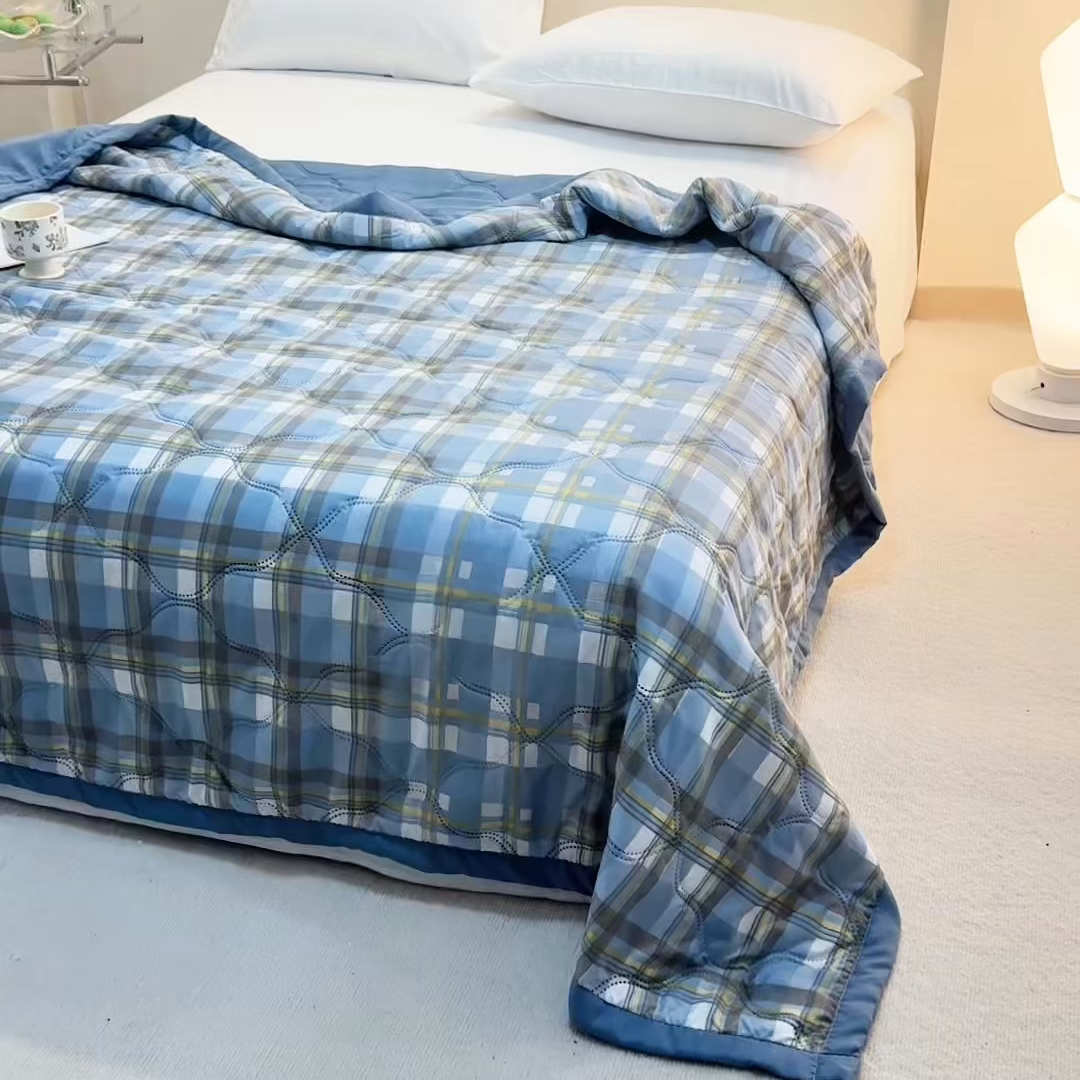 91家纺网 家纺一手货源 找家纺 梵心家纺 2026新款磨毛印花水洗棉夏被夏凉被空调被TEMU跨境爆款被子 格韵