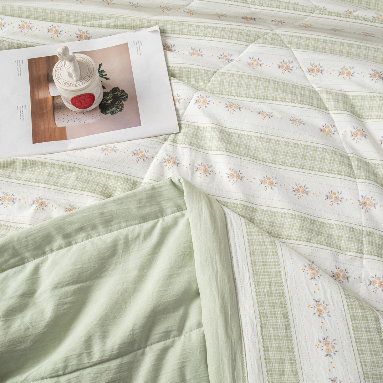 91家纺网 家纺一手货源 找家纺 亿莱鑫 2026新款时尚优棉夏被夏凉被空调被 清晨花恋