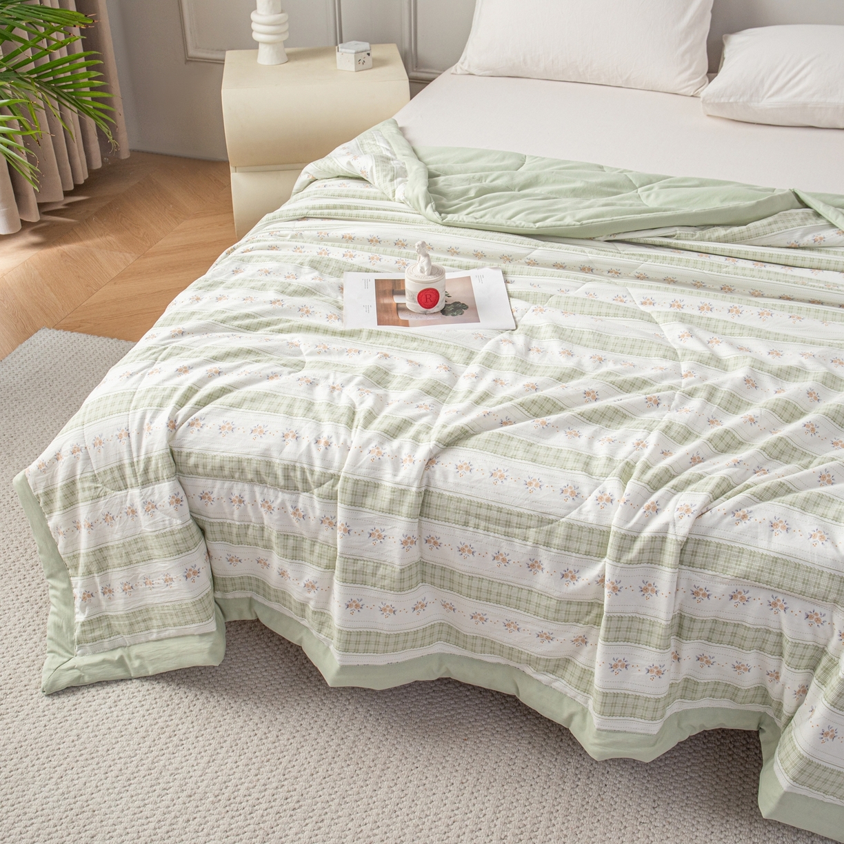 91家纺网 家纺一手货源 找家纺 亿莱鑫 2026新款时尚优棉夏被夏凉被空调被 清晨花恋