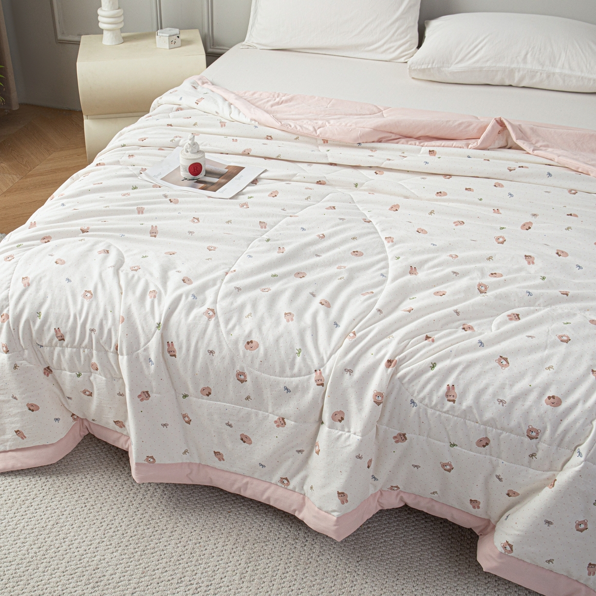 91家纺网 家纺一手货源 找家纺 亿莱鑫 2026新款时尚优棉夏被夏凉被空调被 童话世界