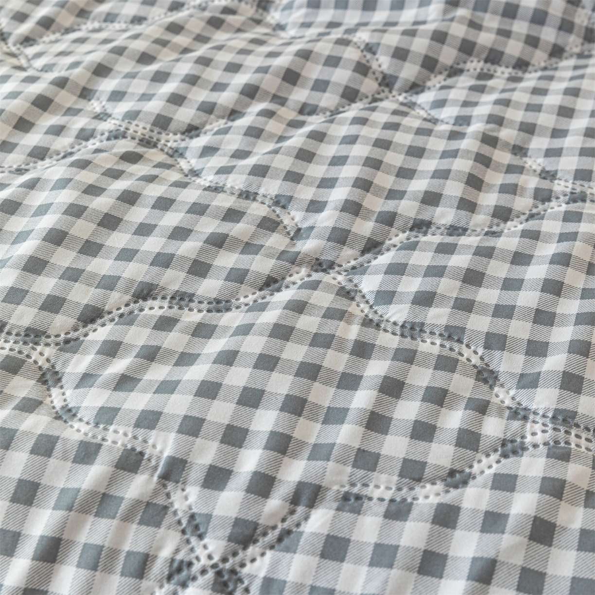 91家纺网 家纺一手货源 找家纺 梵心家纺 2026新款磨毛印花水洗棉夏被夏凉被空调被TEMU跨境爆款被子 灰小格