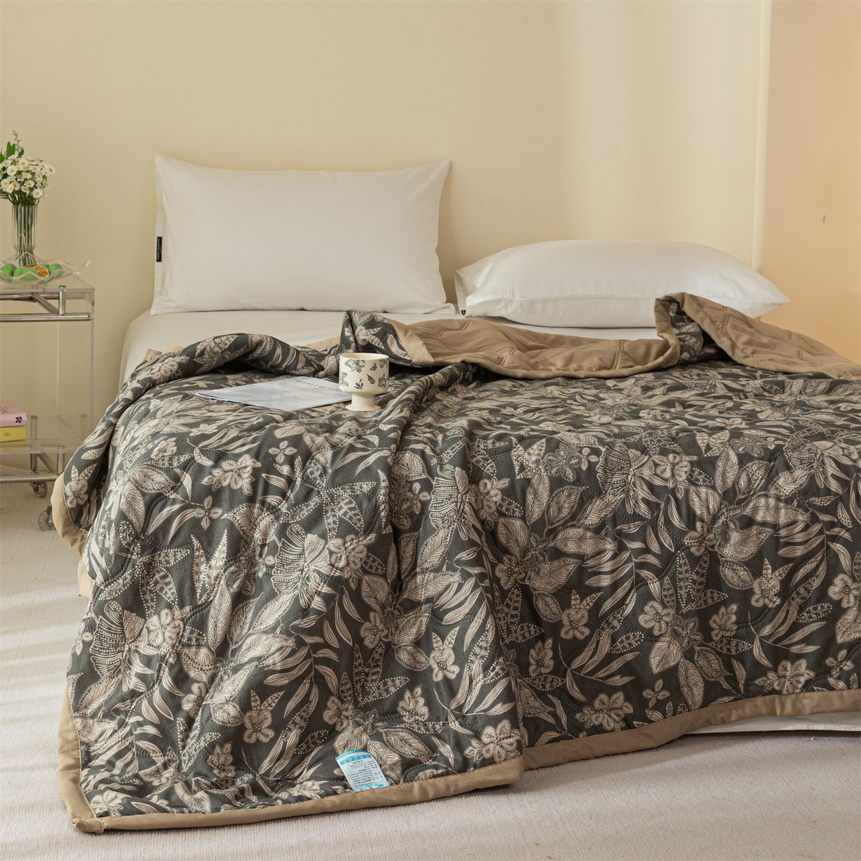 91家纺网 家纺一手货源 找家纺  梵心家纺 2026新款磨毛印花水洗棉夏被夏凉被空调被TEMU跨境爆款被子 墨叶