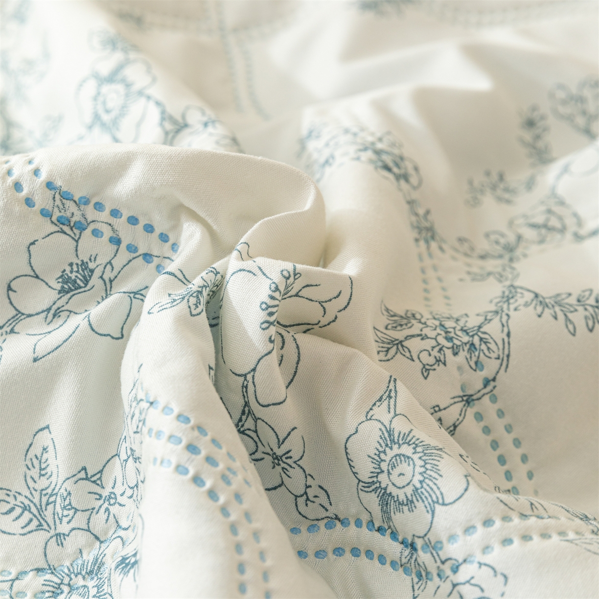 91家纺网 家纺一手货源 找家纺 梵心家纺 2026新款磨毛印花水洗棉夏被夏凉被空调被TEMU跨境爆款被子 青花兰