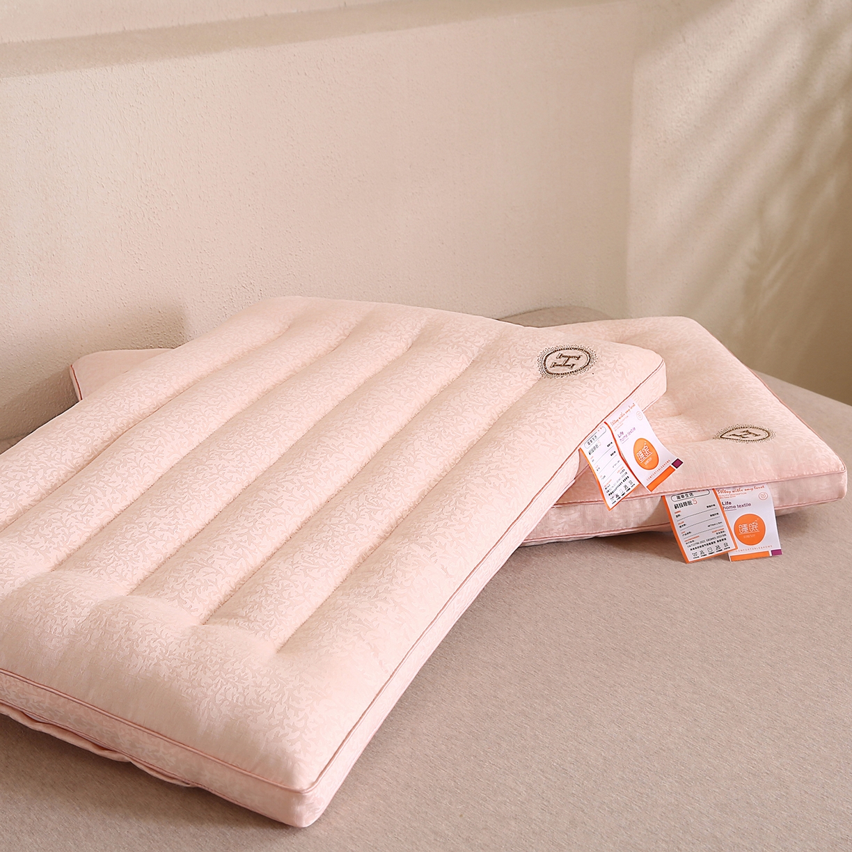 91家纺网 家纺一手货源 找家纺 浩宇家纺 2026新款提花款枕芯低枕枕头成人家用舒适定型护颈枕助眠款6321 桃夭玉露