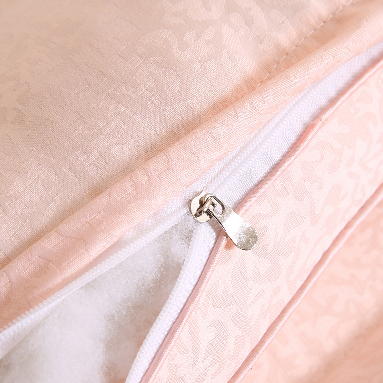 91家纺网 家纺一手货源 找家纺 浩宇家纺 2026新款提花款枕芯低枕枕头成人家用舒适定型护颈枕助眠款6321 桃夭玉露