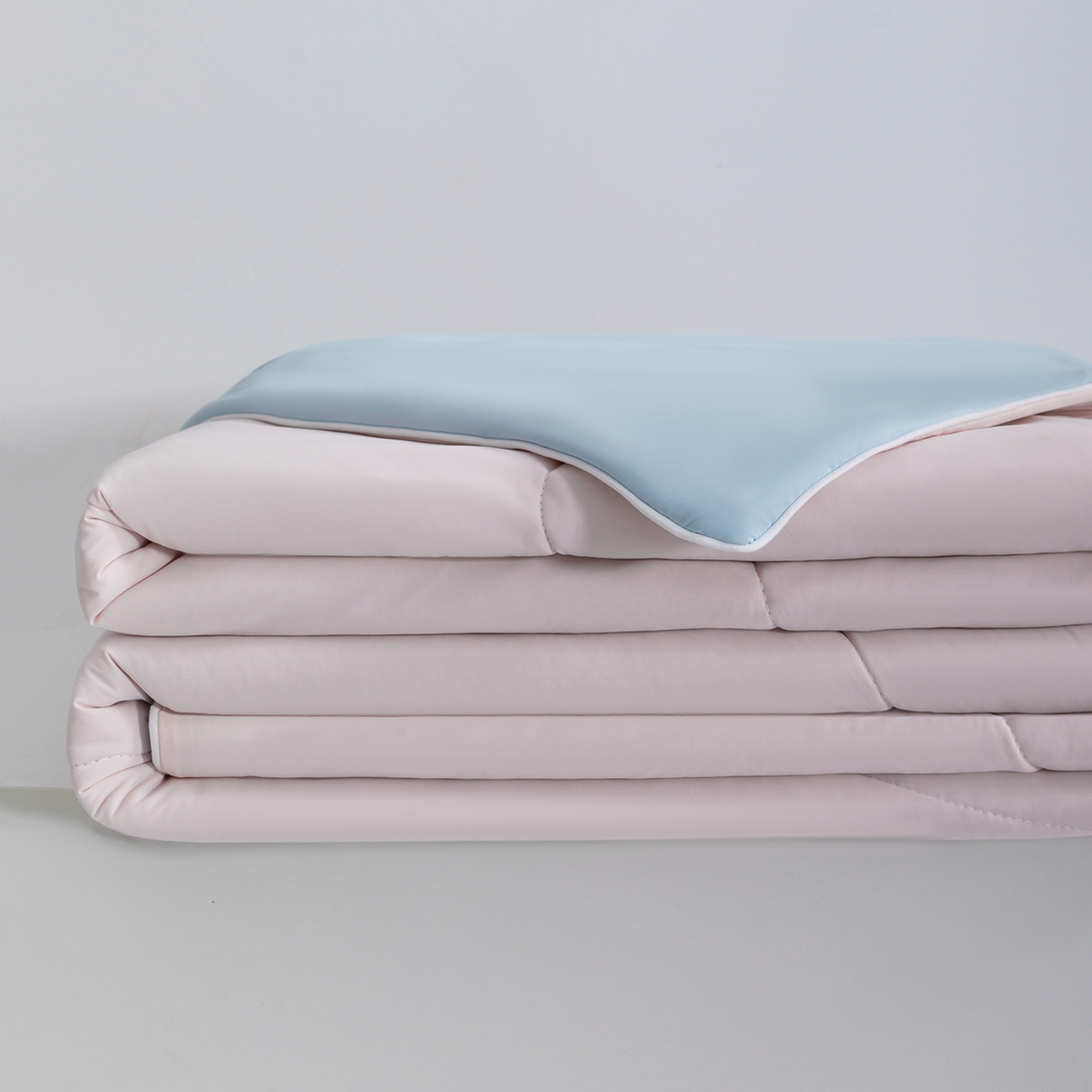 91家纺网 家纺一手货源 找家纺 （总）梵心家纺 2026新款凉感A类氨纶凉感丝夏被（10%氨纶）空调被大豆夏凉被