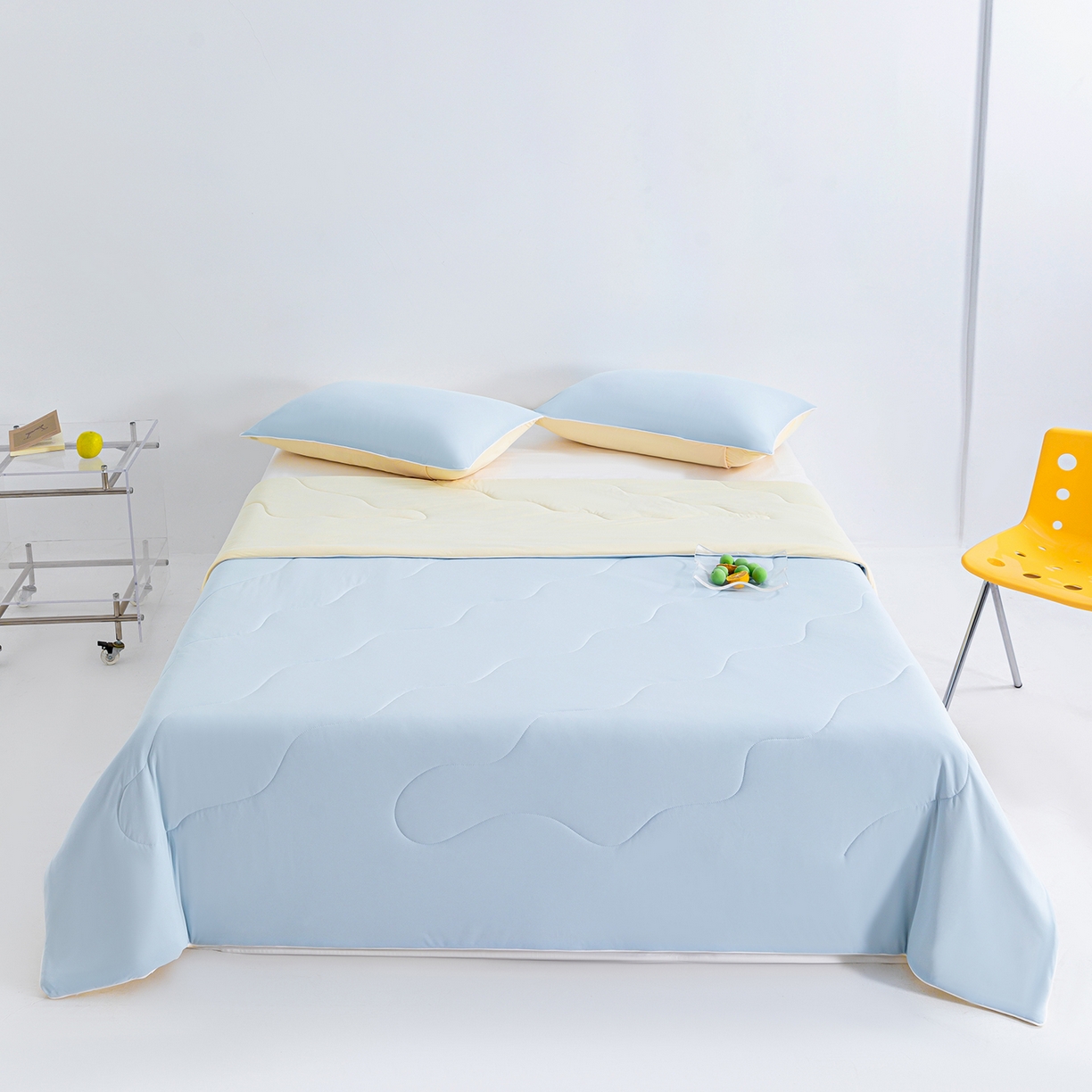 91家纺网 家纺一手货源 找家纺 梵心家纺 2026新款凉感A类氨纶凉感丝夏被（10%氨纶）空调被大豆夏凉被 浅蓝+淡黄