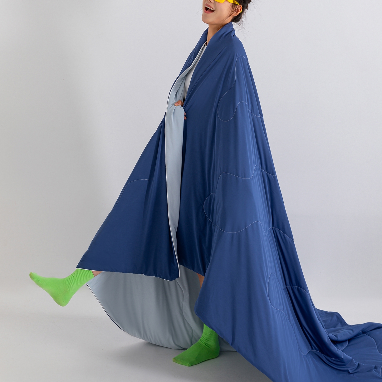 91家纺网 家纺一手货源 找家纺 梵心家纺 2026新款凉感A类氨纶凉感丝夏被（10%氨纶）空调被大豆夏凉被 深睡蓝por