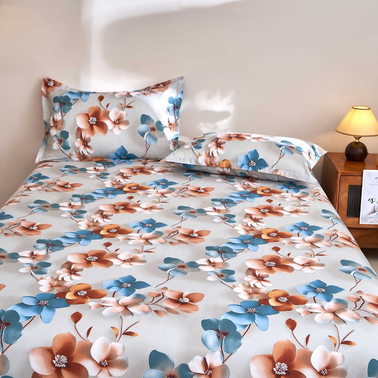 91家纺网 家纺一手货源 找家纺 馨乐家纺 2026新款亲肤舒适印花单床单 桔然之间