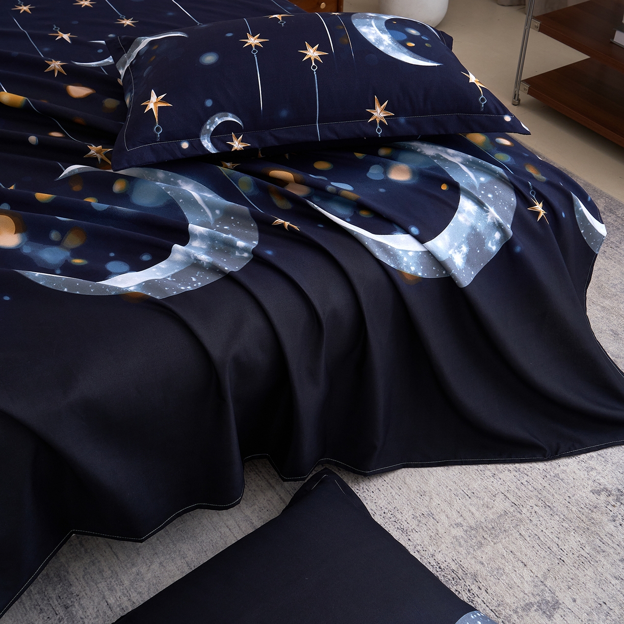 91家纺网 家纺一手货源 找家纺 馨乐家纺 2026新款亲肤舒适印花单床单 夜曲