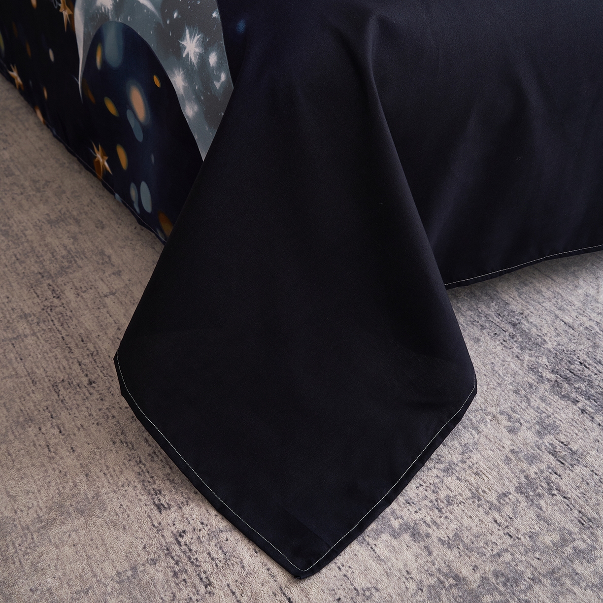 91家纺网 家纺一手货源 找家纺 馨乐家纺 2026新款亲肤舒适印花单床单 夜曲