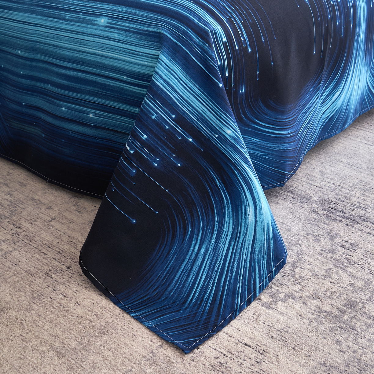 91家纺网 家纺一手货源 找家纺 馨乐家纺 2026新款亲肤舒适印花单床单 随风