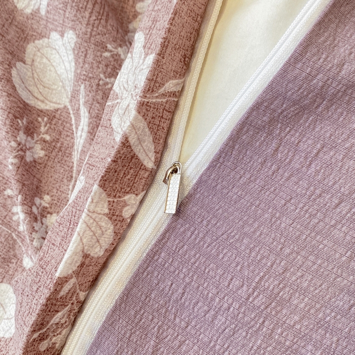 91家纺网 家纺一手货源 找家纺 红日子纺织品 2026春夏云感复古+小清新皱皱纱四件套 芳馨-豆沙