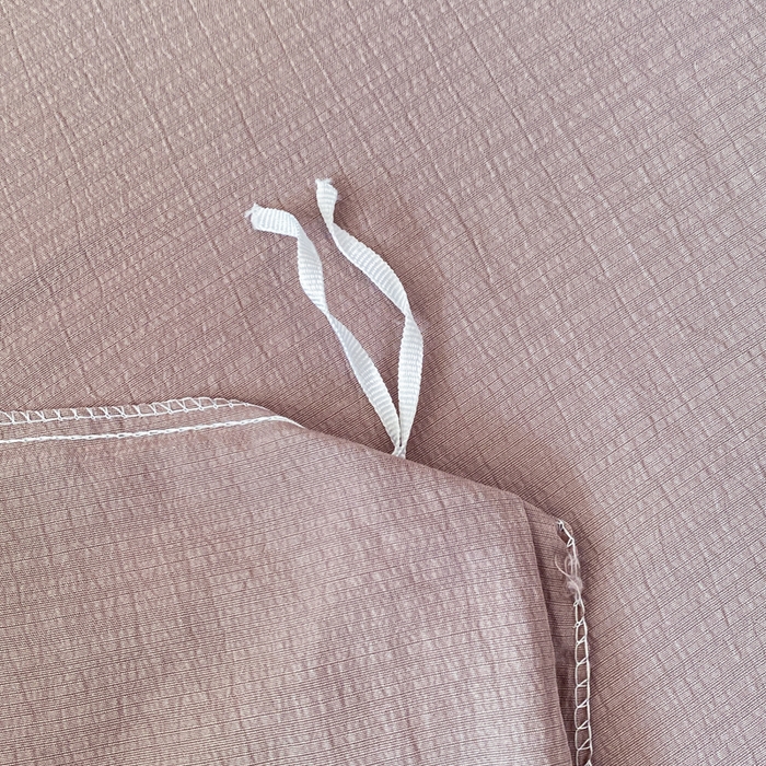 91家纺网 家纺一手货源 找家纺 红日子纺织品 2026春夏云感复古+小清新皱皱纱四件套 锦绣-卡