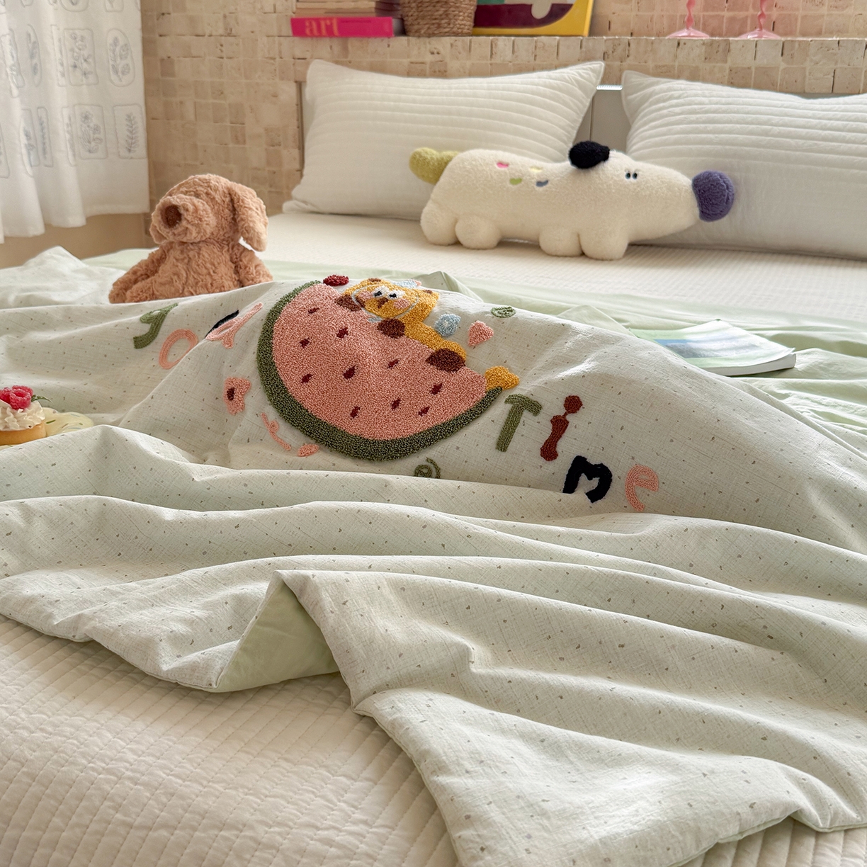 91家纺网 家纺一手货源 找家纺 有货 2026新款棉麻提花印花毛巾绣夏被春秋被被子被芯-甜趣 西瓜猫