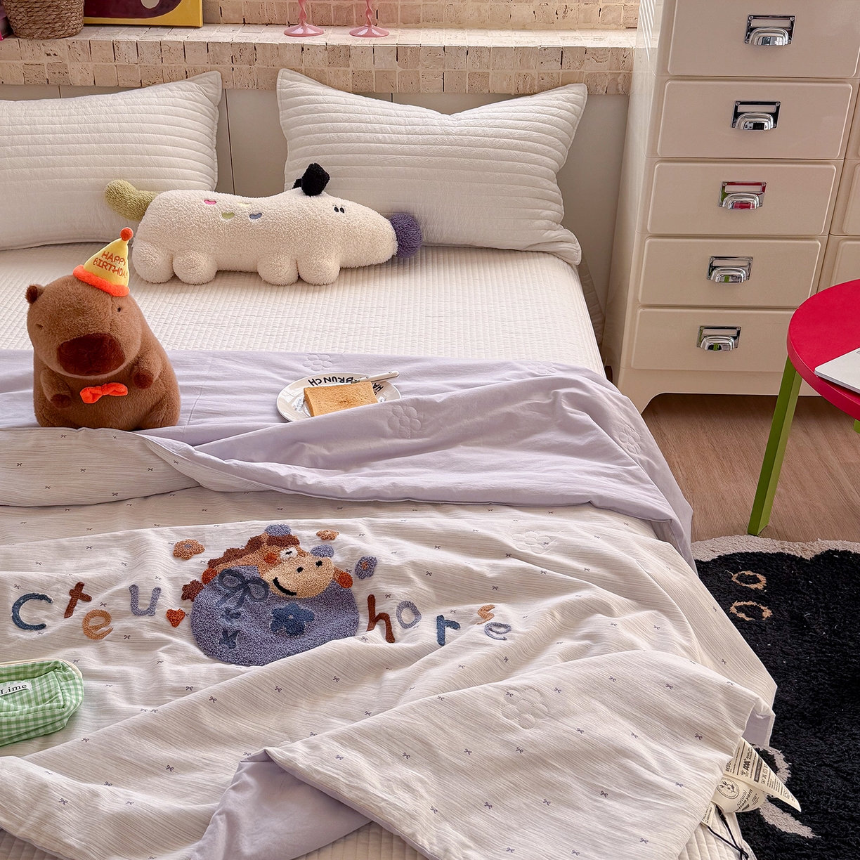 91家纺网 家纺一手货源 找家纺 有货 2026新款棉麻提花印花毛巾绣夏被春秋被被子被芯-甜趣 蓝莓马