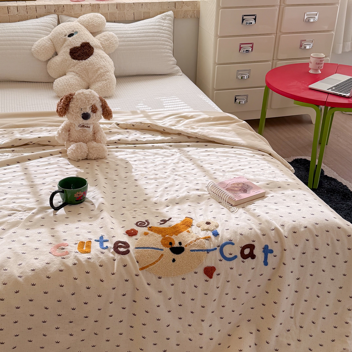 91家纺网 家纺一手货源 找家纺 有货 2026新款棉麻提花印花毛巾绣夏被春秋被被子被芯-甜趣 香蕉猫