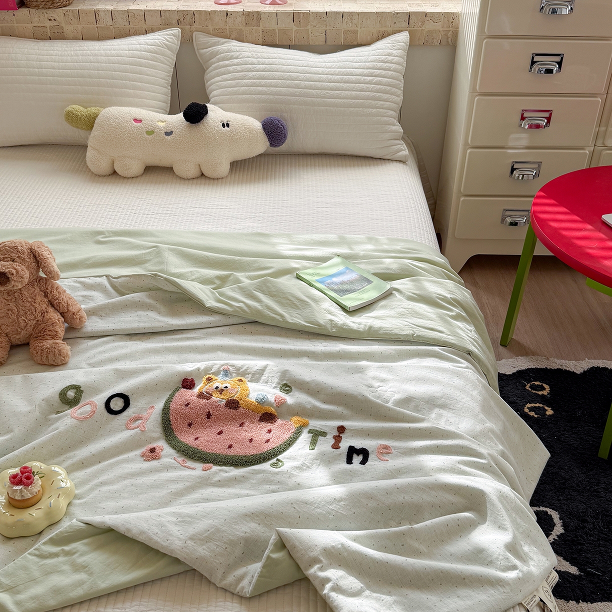 91家纺网 家纺一手货源 找家纺 有货 2026新款棉麻提花印花毛巾绣夏被春秋被被子被芯-甜趣 西瓜猫