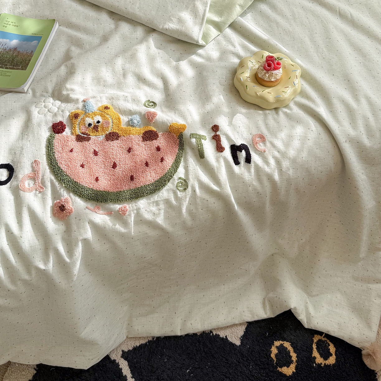 91家纺网 家纺一手货源 找家纺 有货 2026新款棉麻提花印花毛巾绣夏被春秋被被子被芯-甜趣 西瓜猫