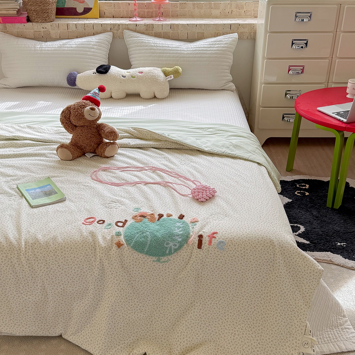 91家纺网 家纺一手货源 找家纺 有货 2026新款棉麻提花印花毛巾绣夏被春秋被被子被芯-甜趣 青苹果熊