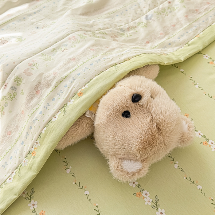 91家纺网 家纺一手货源 找家纺 蓝雀翎 2025新款全棉印花新疆棉花夏被 丛林夏梦